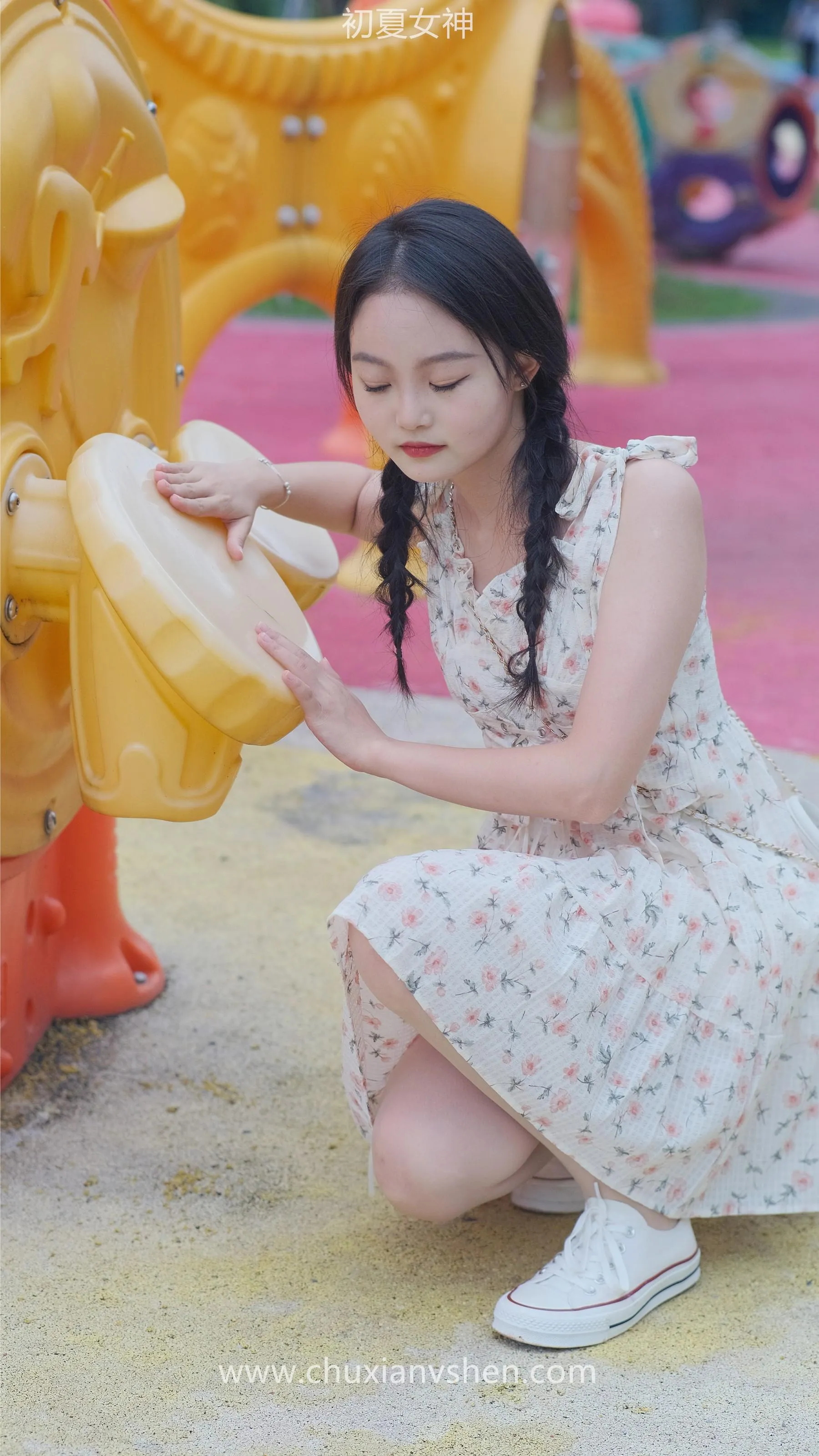初夏女神 NO.050 双双 公园游玩 [221P]插图8